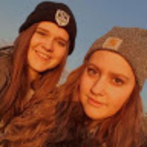 Meet your Posher, Naomi